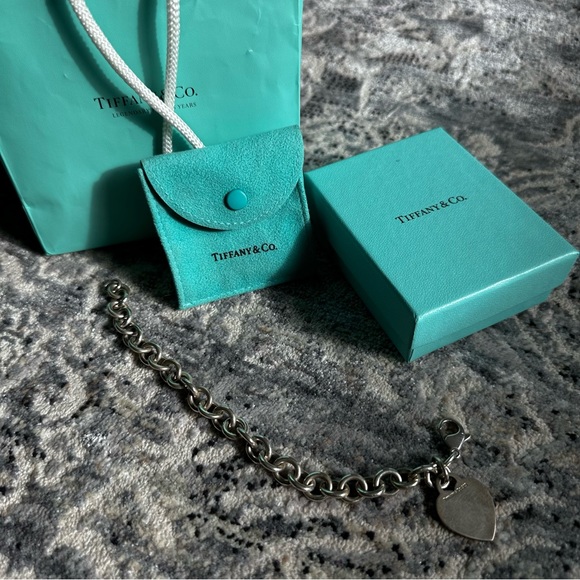 TIFFANY Sterling Silver Heart Tag Charm Bracelet - Picture 4 of 8